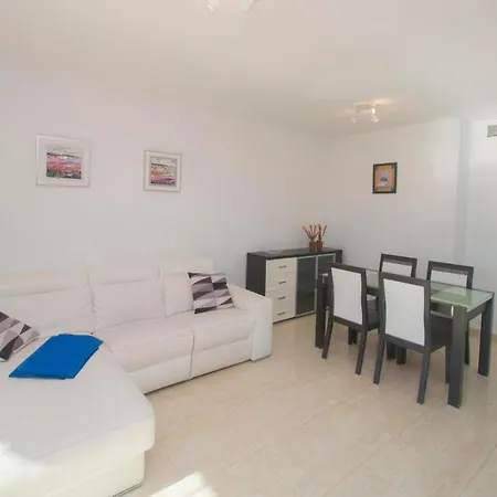 Апартаменты Coral Beach 210a